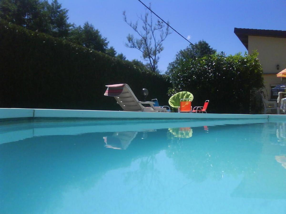 Maison/Gîte familial dans le Jura à 200m du lac avec piscine privée Marigny  Exterior foto